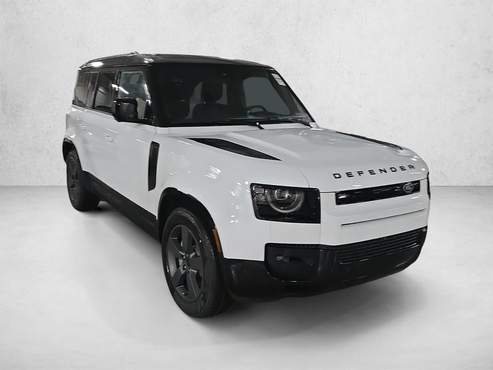 2026 Land Rover Defender X-Dynamic SE - Photo 3