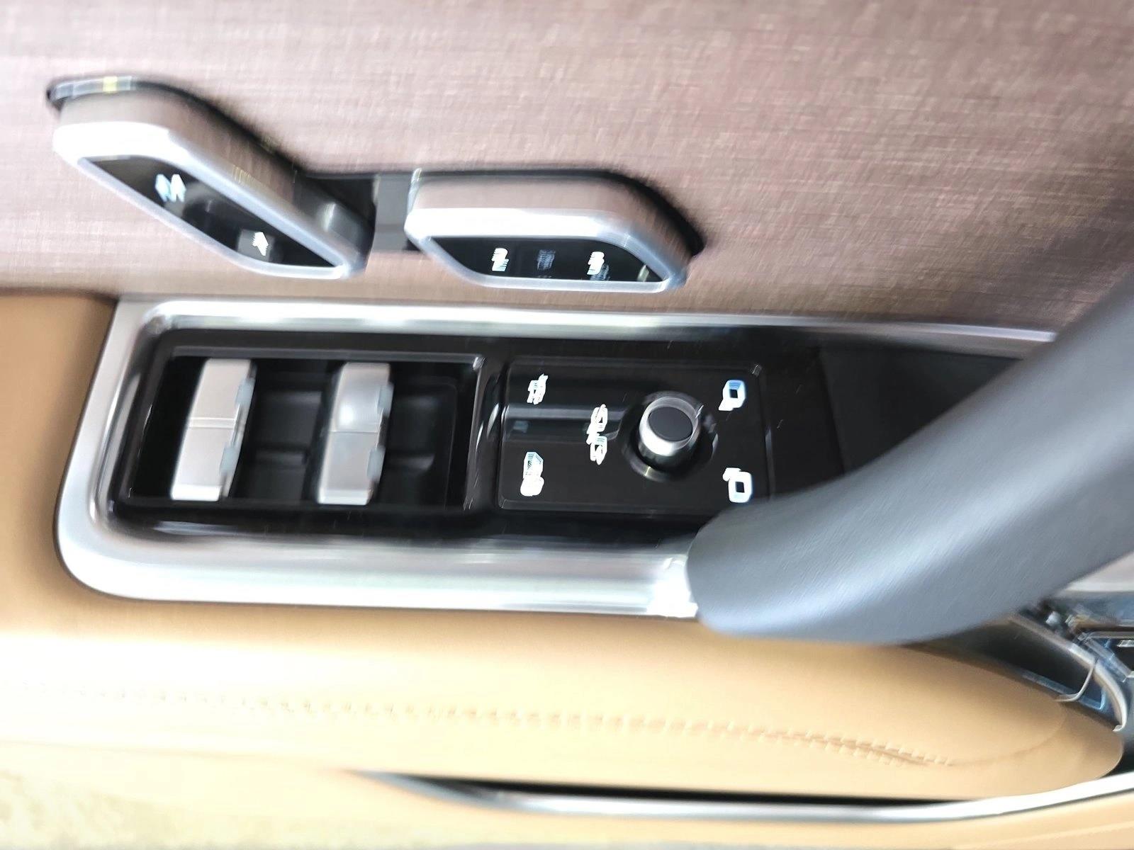 2026 Land Rover Range Rover SE - Photo 28