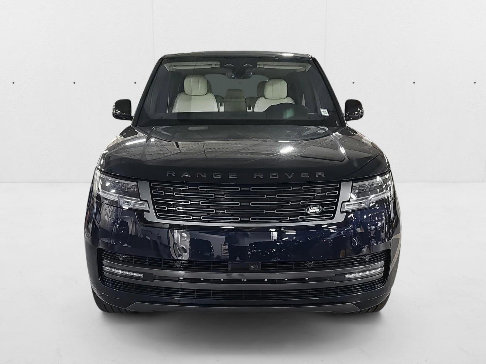 2025 Land Rover Range Rover SE photo 2