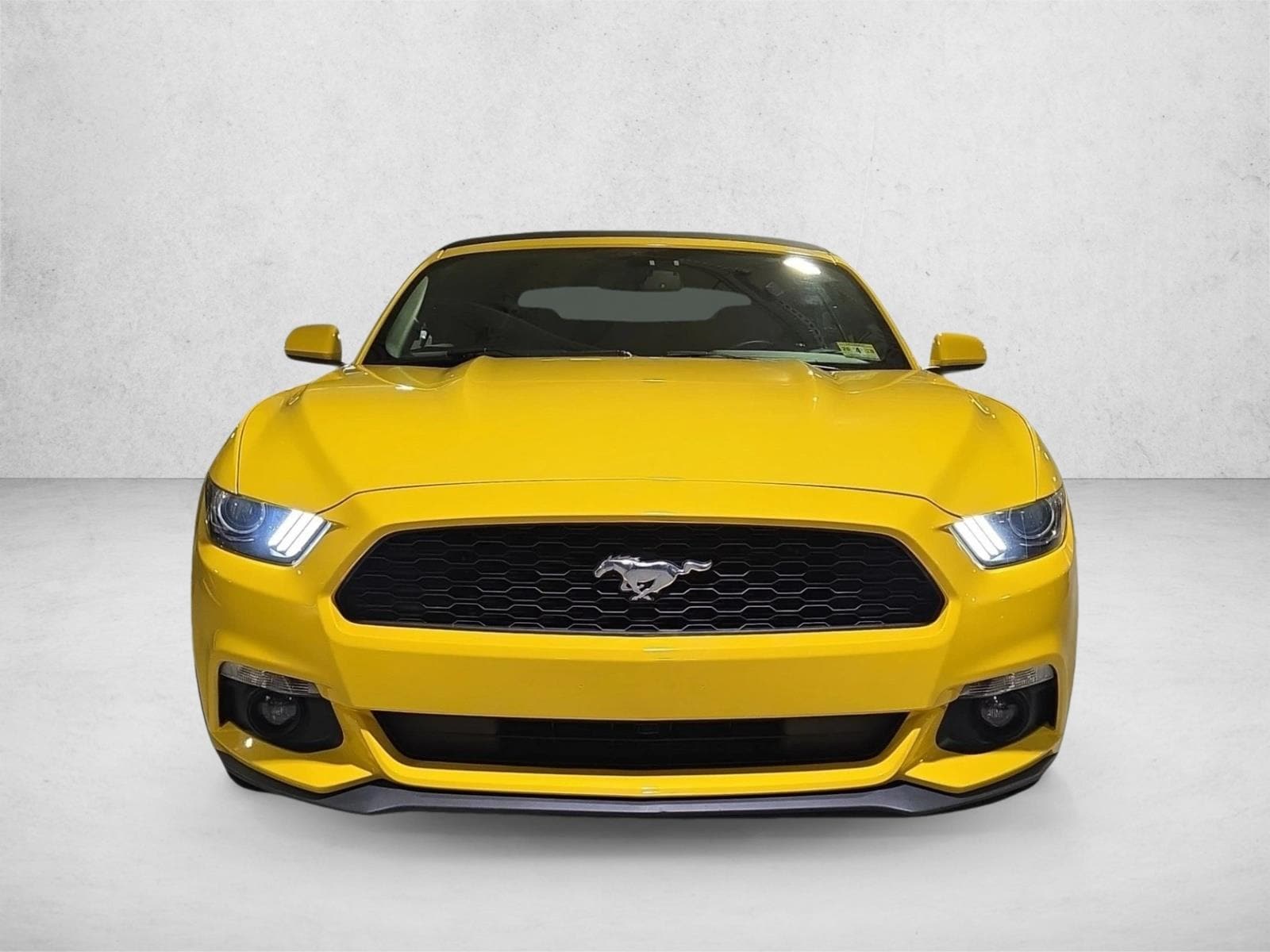 Used 2015 Ford Mustang V6 with VIN 1FATP8EM6F5427168 for sale in New Rochelle, NY