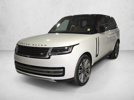 2026 Land Rover Range Rover SE SUV