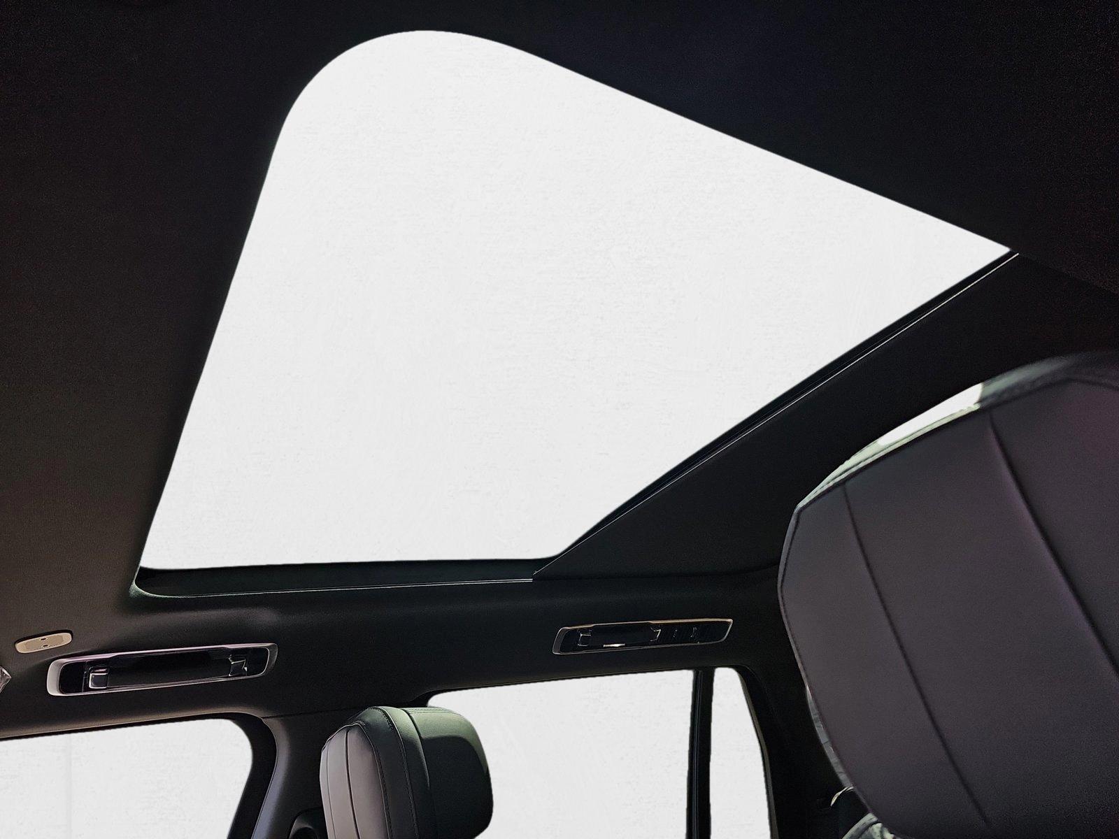 2025 Land Rover Range Rover SE - Photo 30