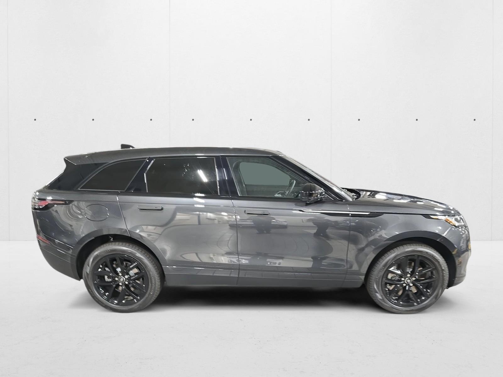 2026 Land Rover Range Rover Velar S photo 4