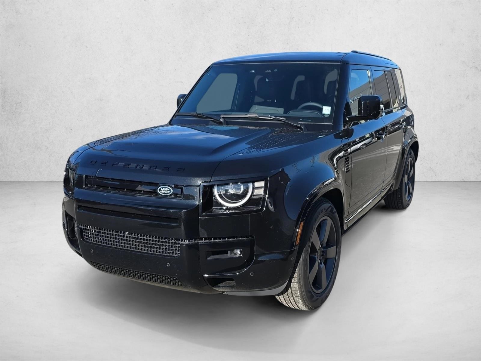 2026 Land Rover Defender X-Dynamic SE's photo