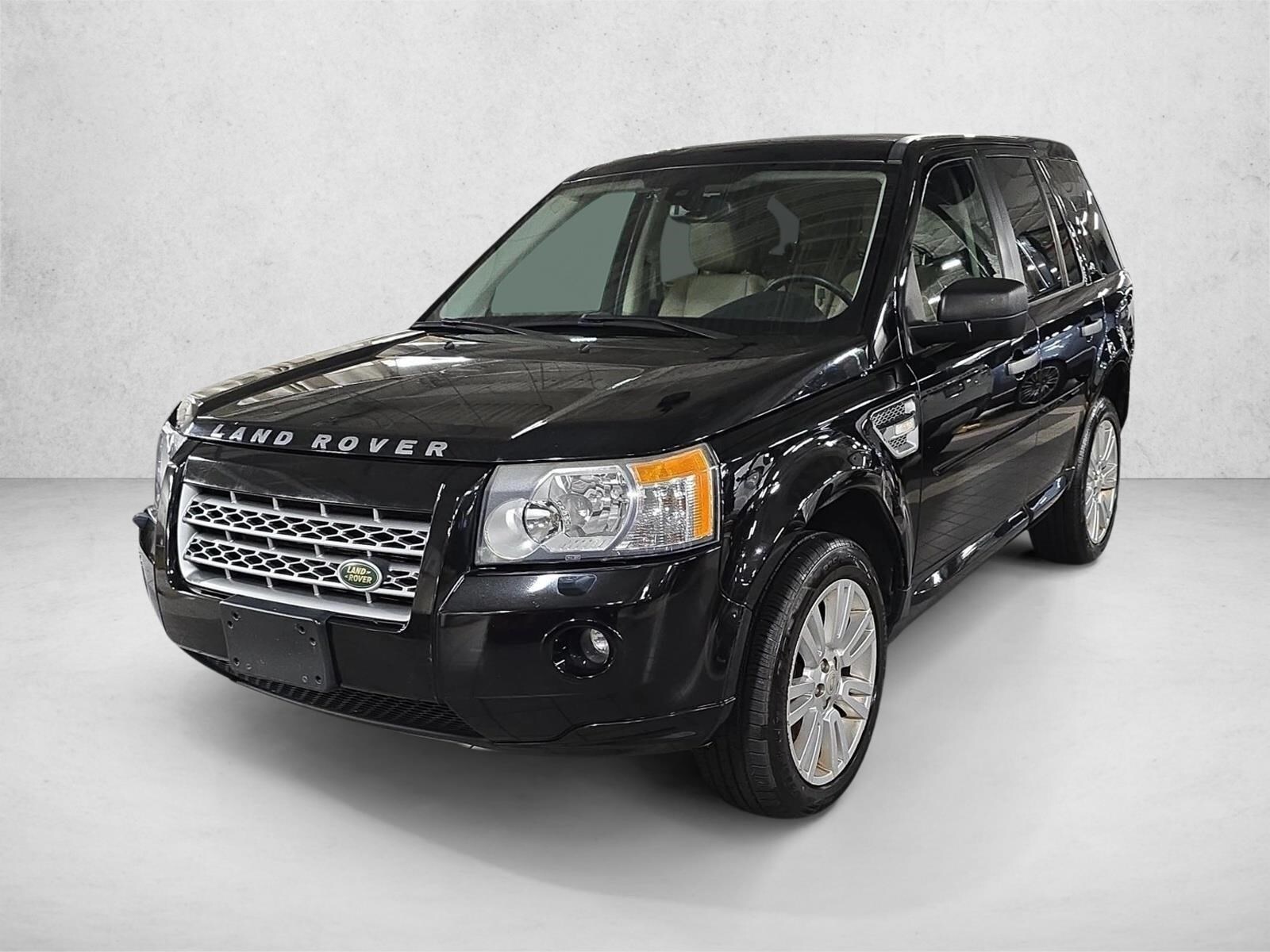 2010 Land Rover LR2 HSE's photo