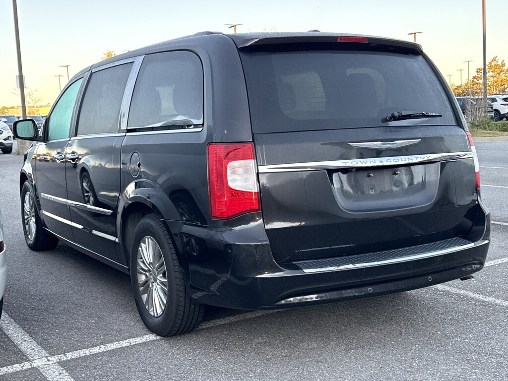 Used 2015 Chrysler Town & Country Touring-L Van