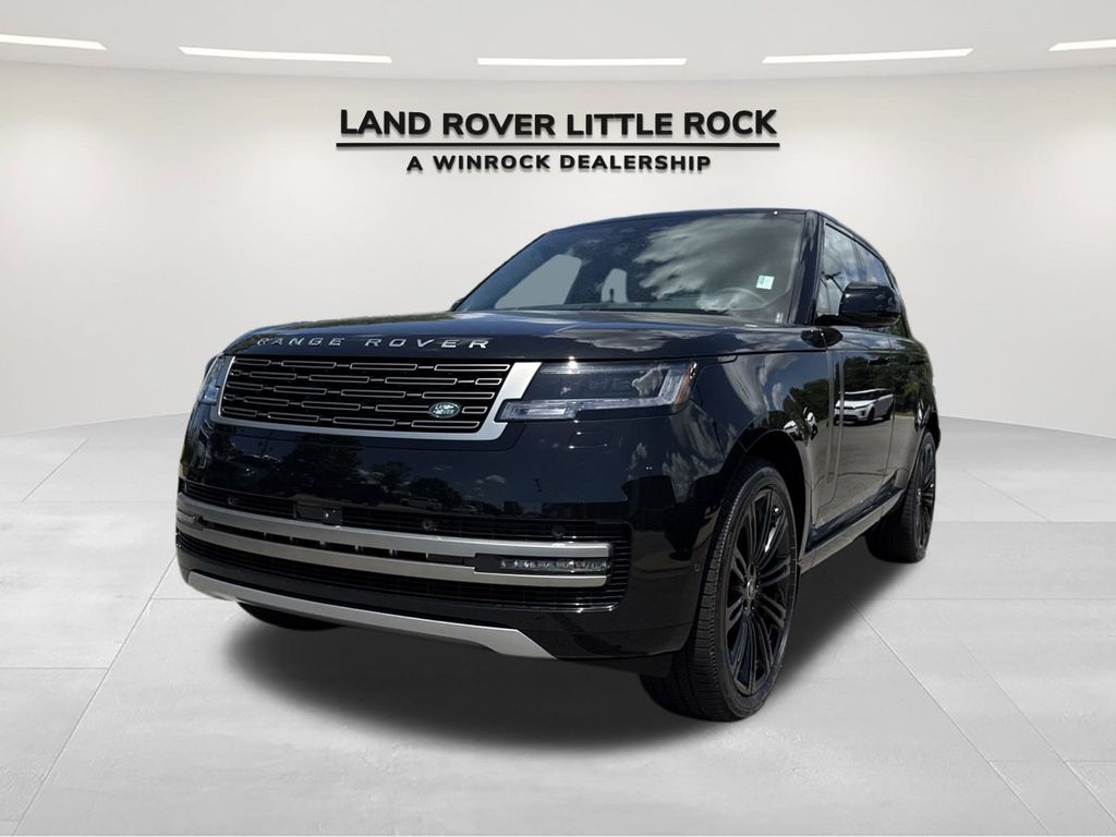 2025 Land Rover Range Rover SE's photo