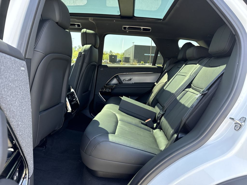 2025 Land Rover Range Rover Sport Dynamic SE - Photo 6