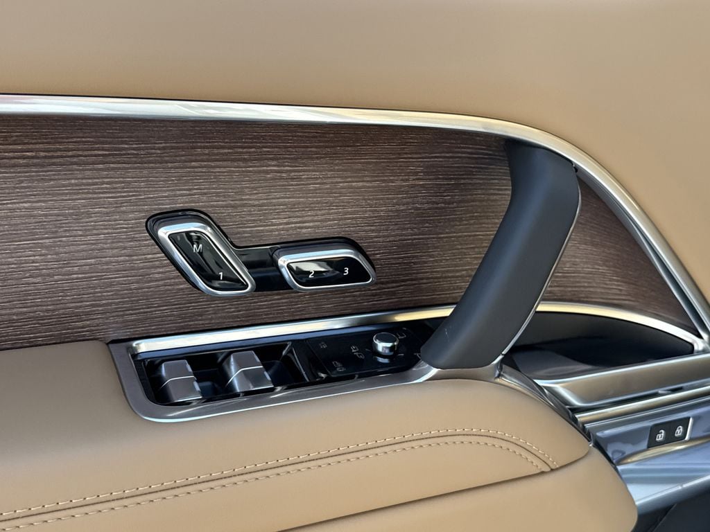 2025 Land Rover Range Rover SE - Photo 21