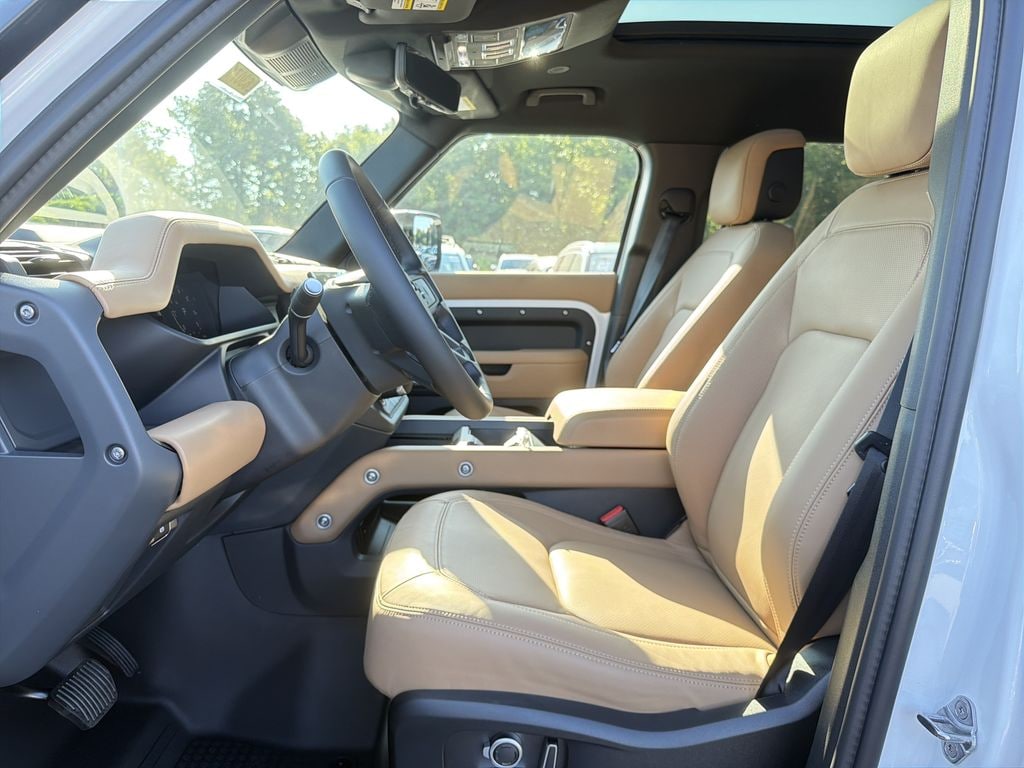New 2026 Land Rover Defender 130 X-Dynamic SE SUV