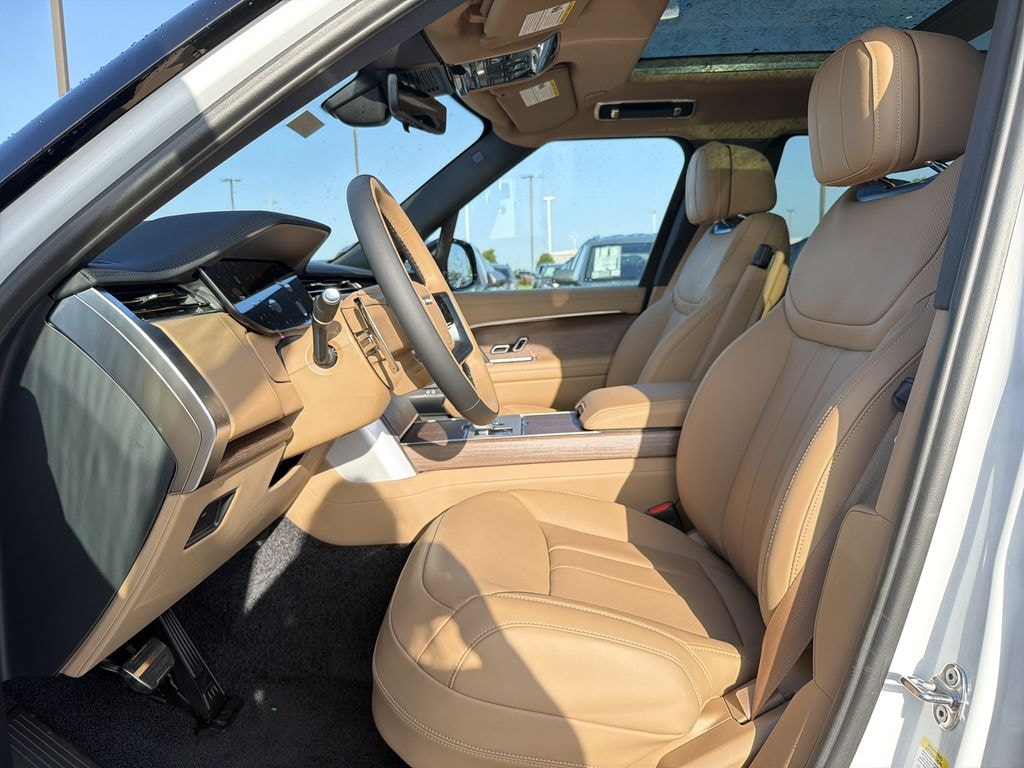 New 2026 Land Rover Range Rover SE 7 Seats SUV