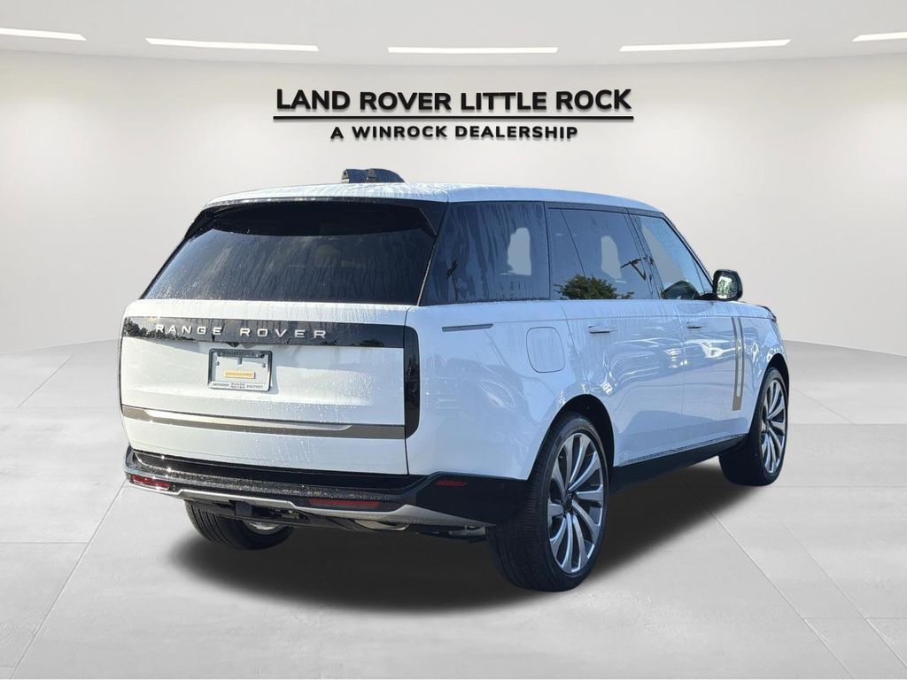 New 2026 Land Rover Range Rover SE 7 Seats SUV
