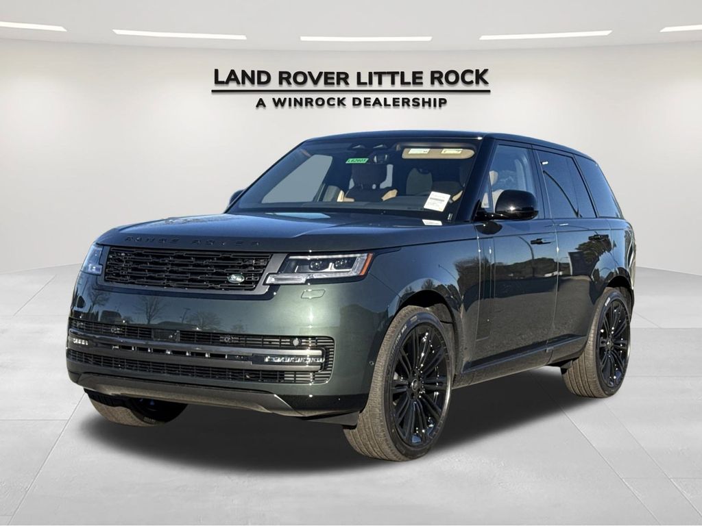 2025 Land Rover Range Rover SE's photo