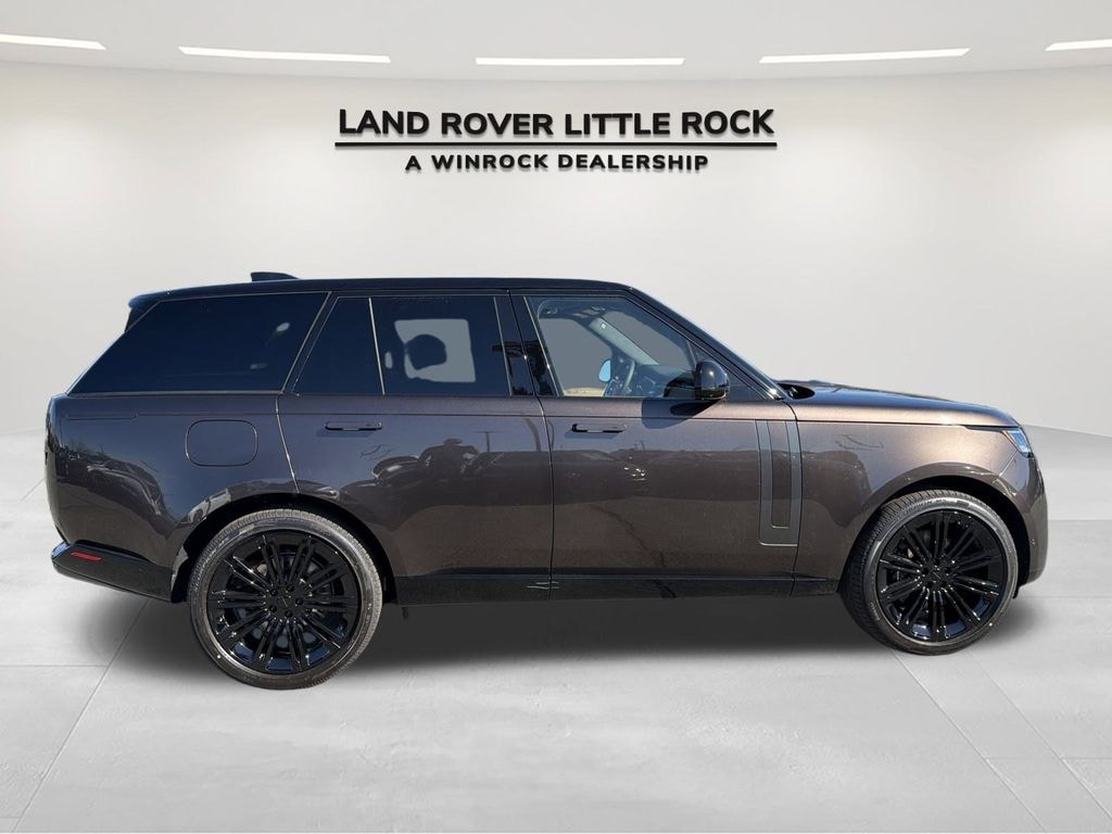 New 2026 Land Rover Range Rover SE SUV