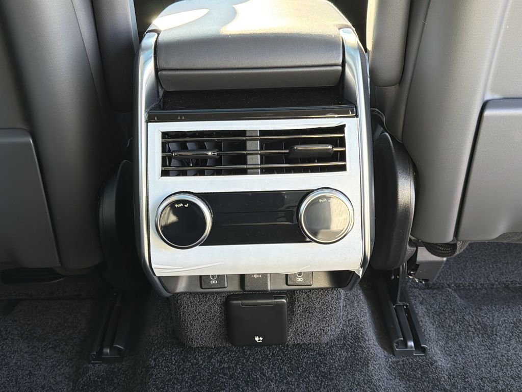 2026 Land Rover Range Rover SE - Photo 20