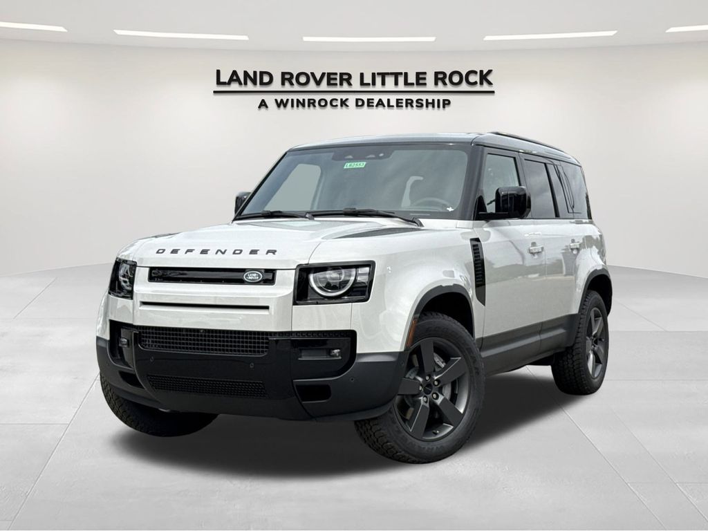 2026 Land Rover Defender S's photo