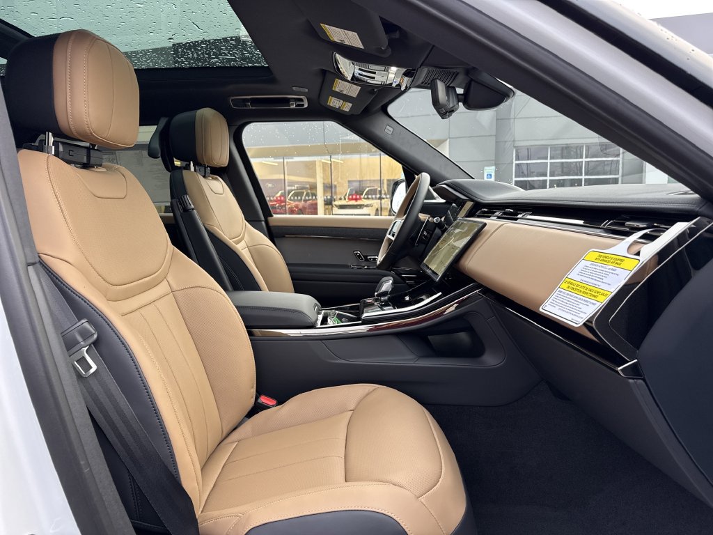 2025 Land Rover Range Rover Sport Dynamic SE - Photo 16