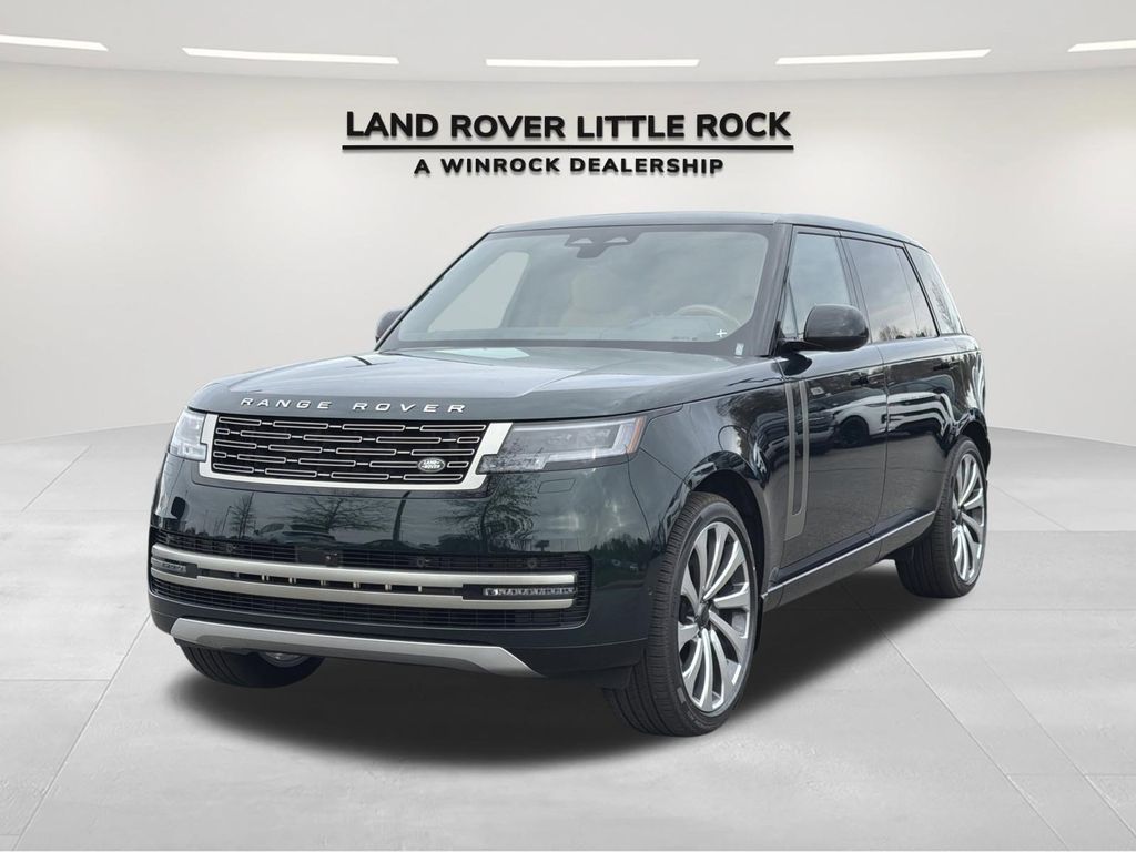 2026 Land Rover Range Rover 3.0 SE LWB 7's photo