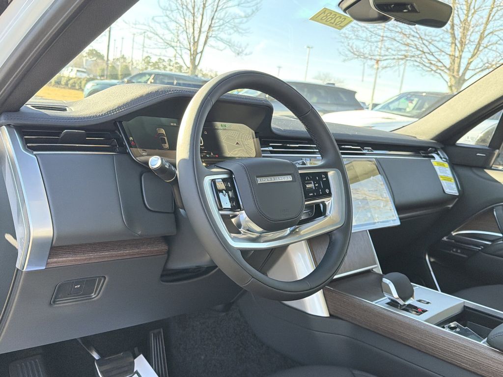 2026 Land Rover Range Rover SE - Photo 10