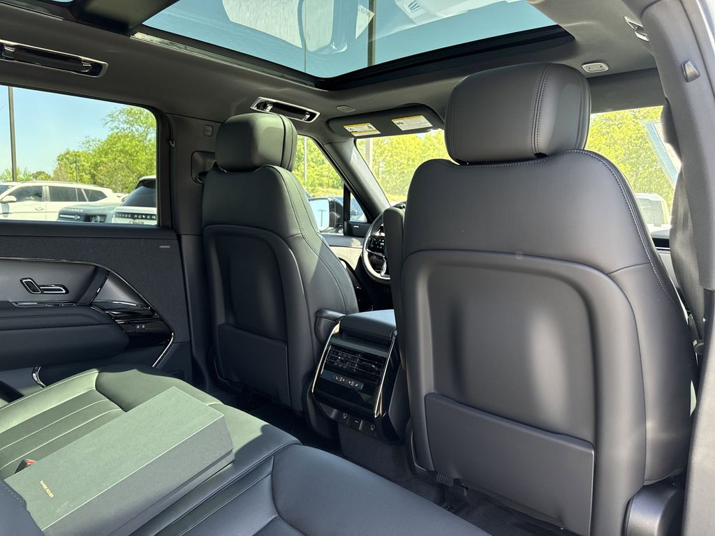 2025 Land Rover Range Rover Sport Dynamic SE - Photo 16