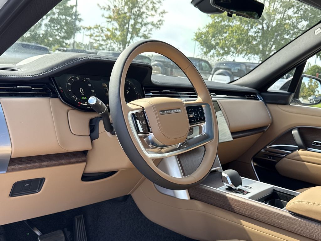2025 Land Rover Range Rover SE - Photo 10