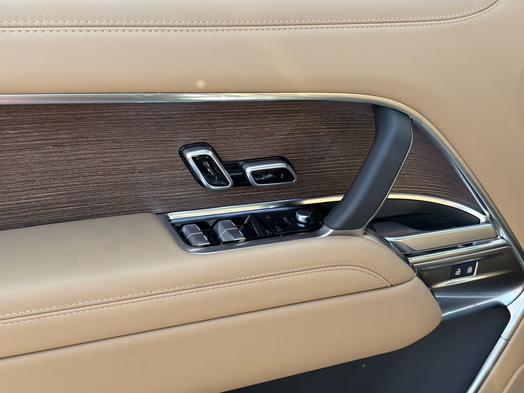 2026 Land Rover Range Rover SE - Photo 15