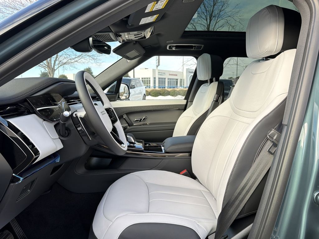 New 2026 Land Rover Range Rover Sport Dynamic SE SUV