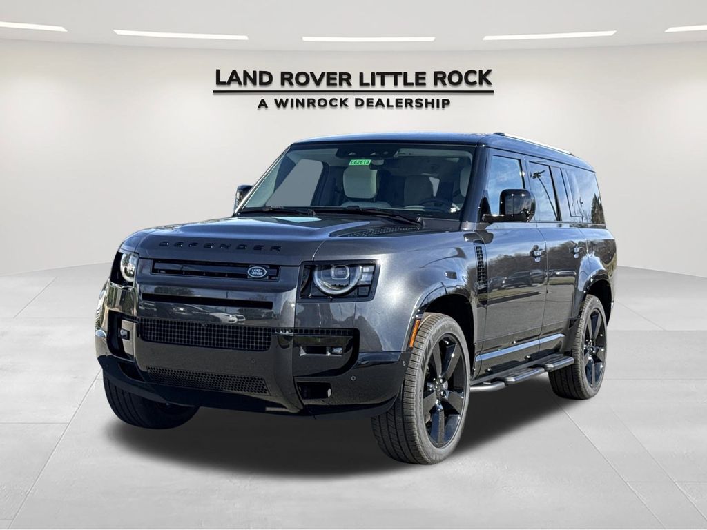 2026 Land Rover Defender X-Dynamic SE's photo