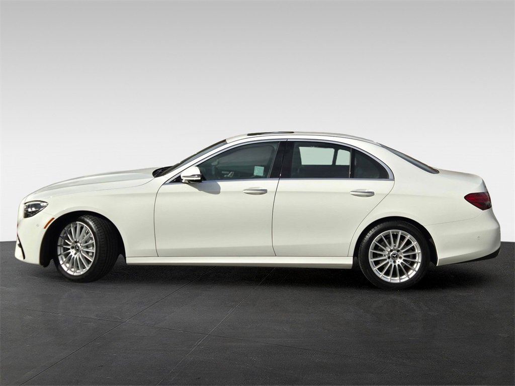 2022 Mercedes Benz E 350 Sedan photo 3