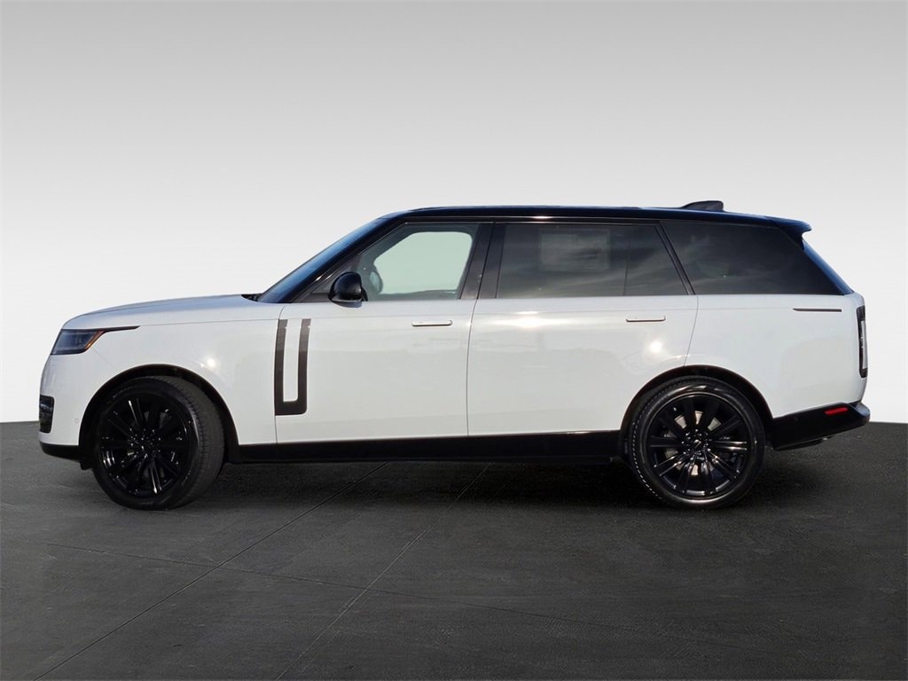 New 2026 Land Rover Range Rover SE SUV