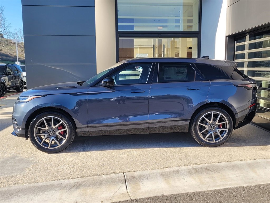2025 Land Rover Range Rover Velar SE photo 4