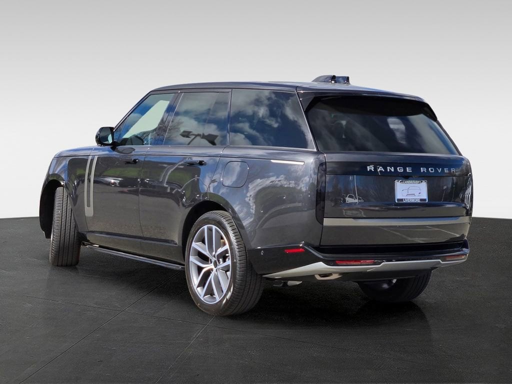 New 2026 Land Rover Range Rover Plug-In Hybrid SE SUV
