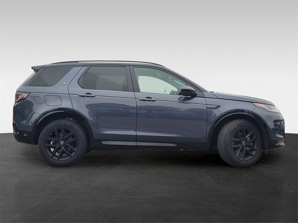 2024 Land Rover Discovery Sport Dynamic SE photo 3