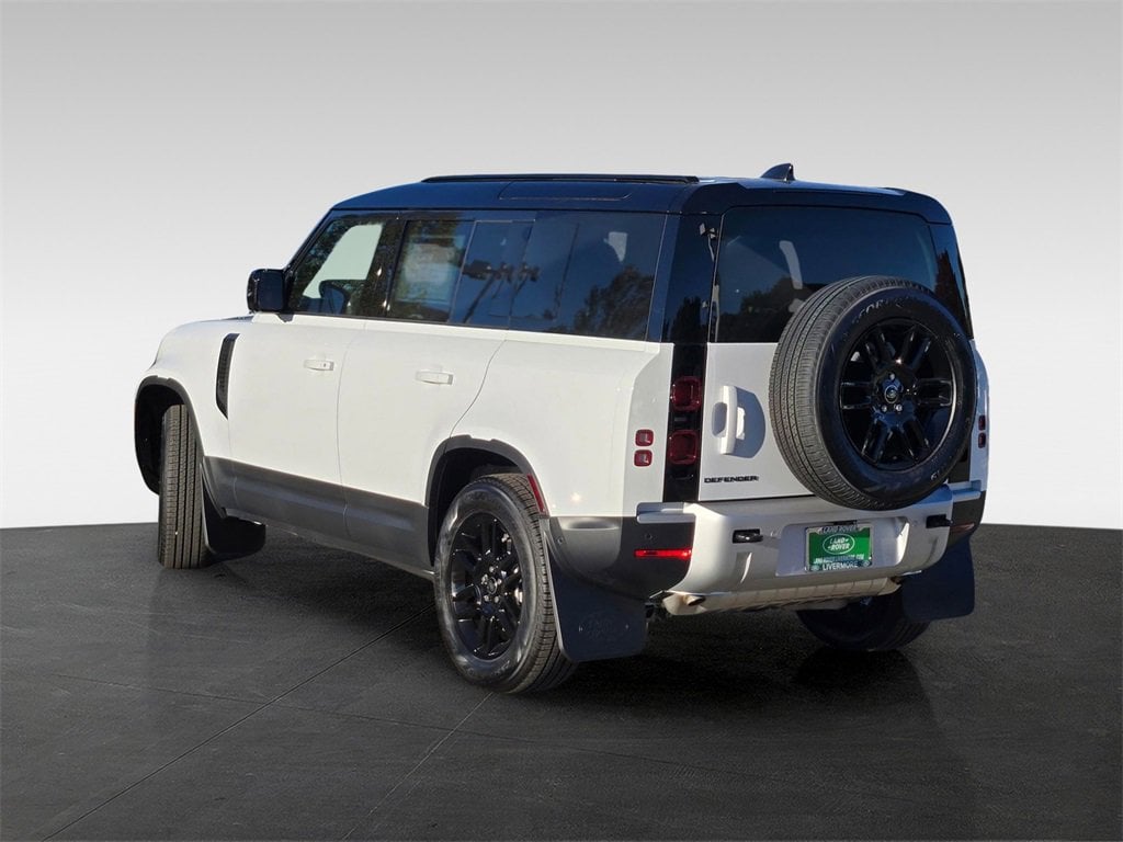 New 2025 Land Rover Defender 400PS S 110 P400 S