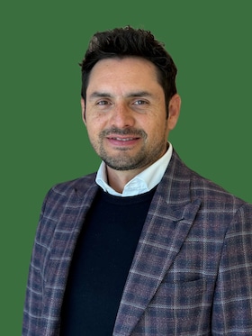 Staff member Louis Garcia from ID_21531f