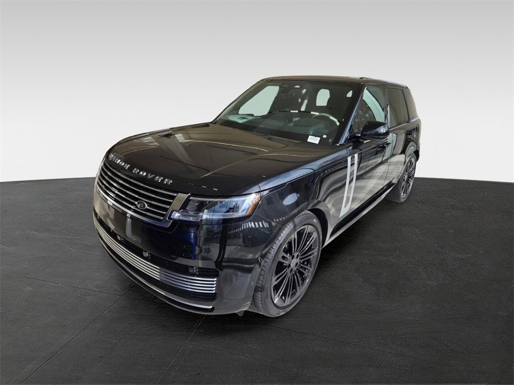 2025 Land Rover Range Rover SV's photo