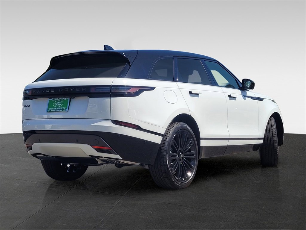 2026 Land Rover Range Rover Velar SE photo 4