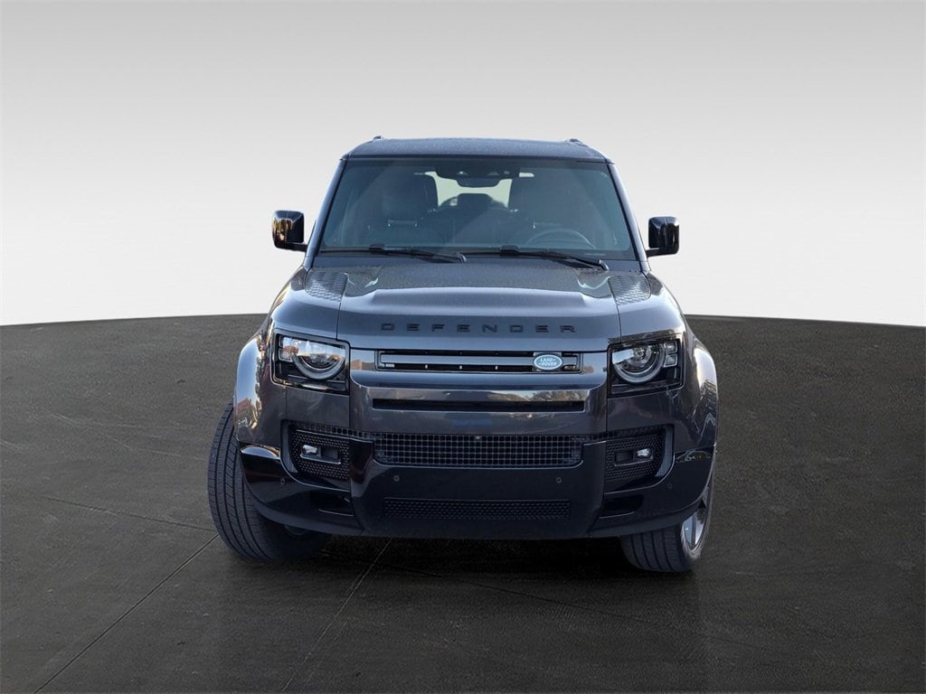 New 2025 Land Rover Defender 400PS X-Dynamic SE 130 P400 X-Dynamic SE