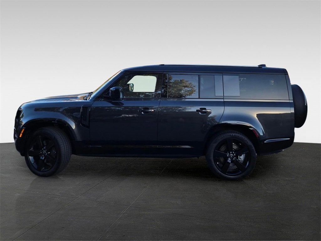 New 2025 Land Rover Defender 400PS X-Dynamic SE 130 P400 X-Dynamic SE