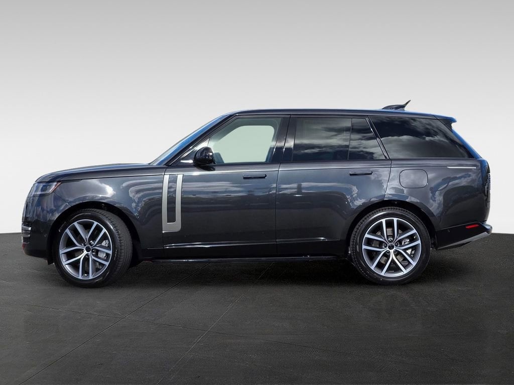 New 2026 Land Rover Range Rover Plug-In Hybrid SE SUV