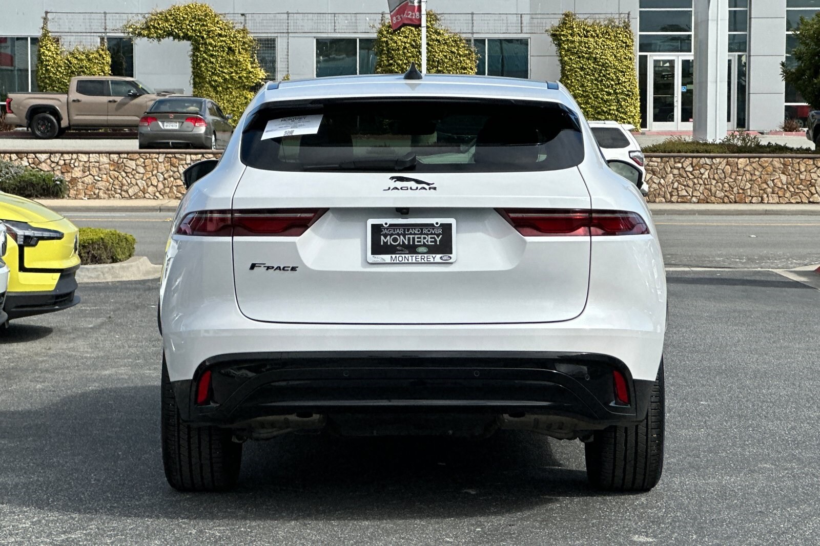 2023 Jaguar F-PACE P250 S photo 4
