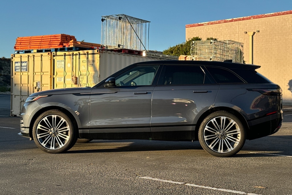 New 2024 Land Rover Range Rover Velar Dynamic HSE SUV