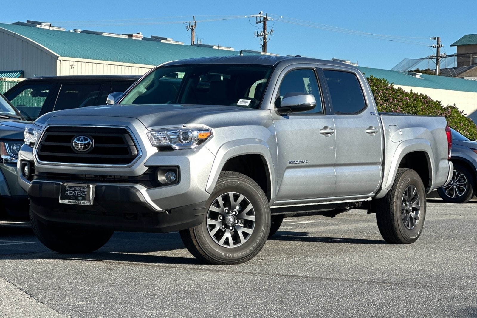 2023 Toyota Tacoma SR5's photo
