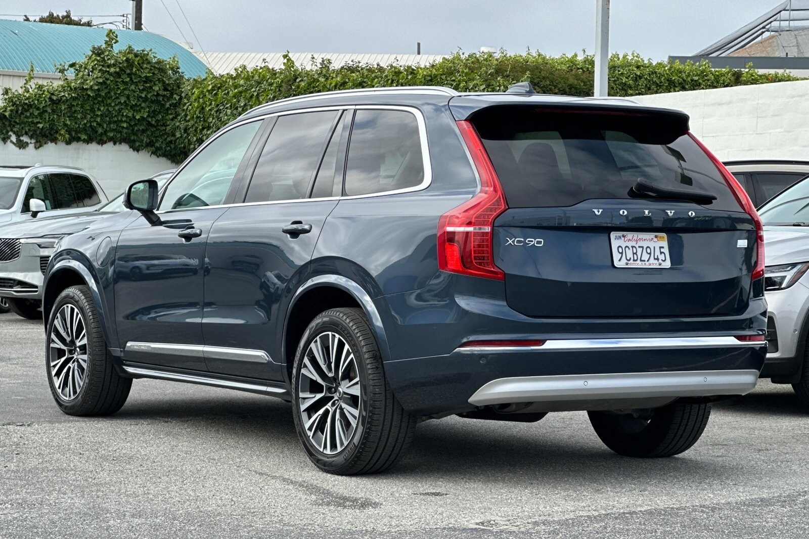 2022 Volvo XC90 Recharge T8 Inscription Expression photo 2