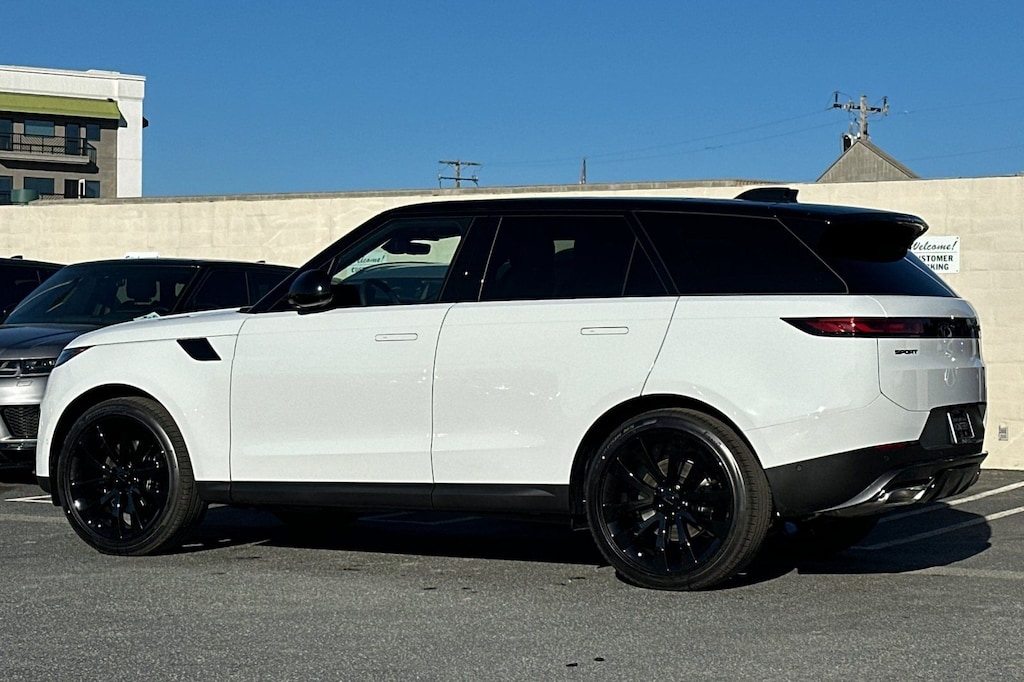 New 2026 Land Rover Range Rover Sport SE 360PS SUV