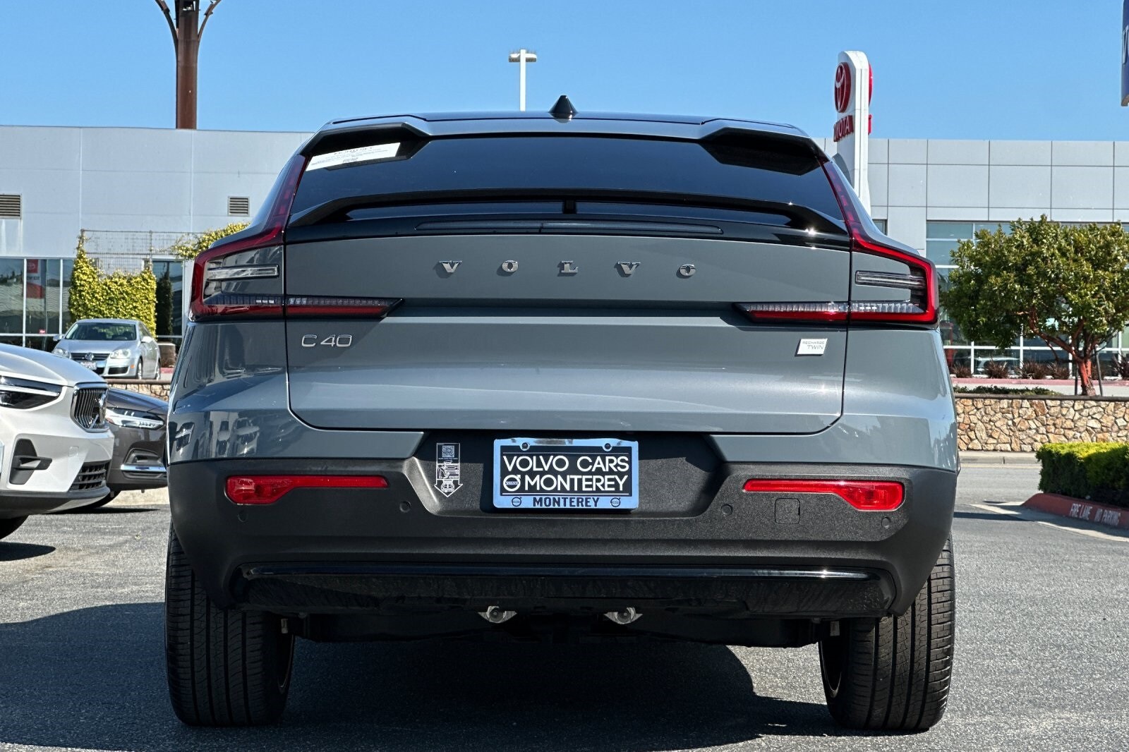 2023 Volvo C40 Recharge Ultimate photo 4