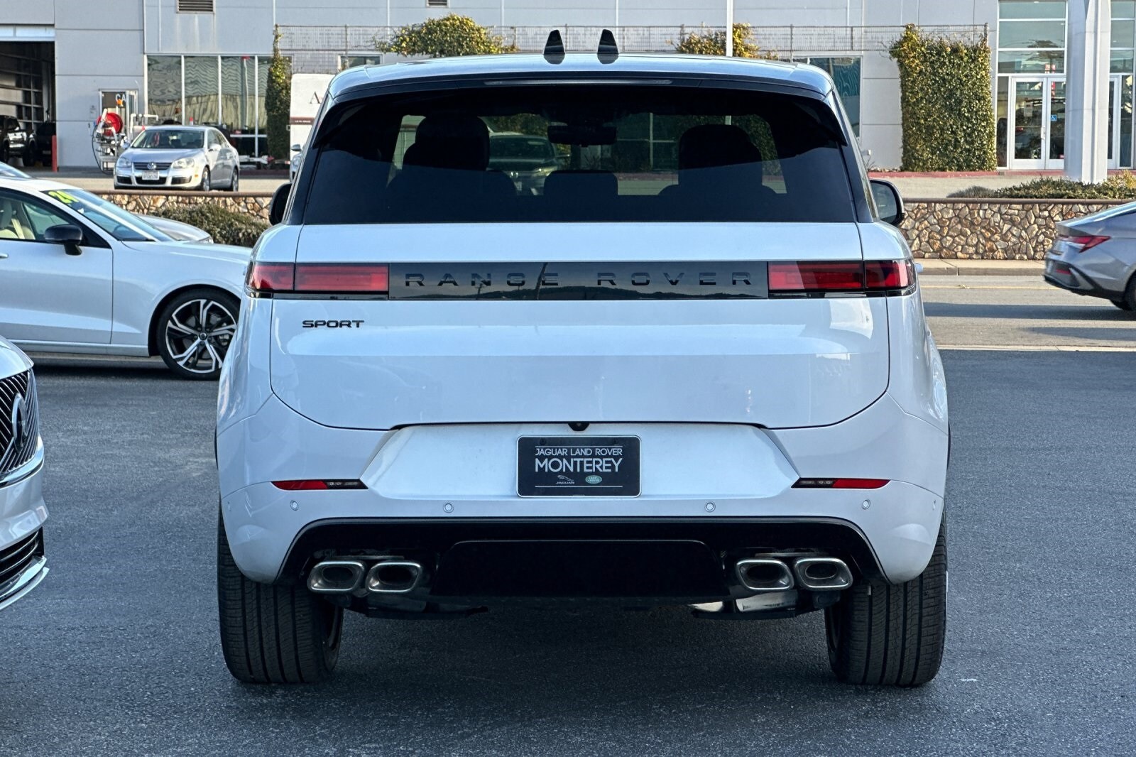 2025 Land Rover Range Rover Sport SE photo 4