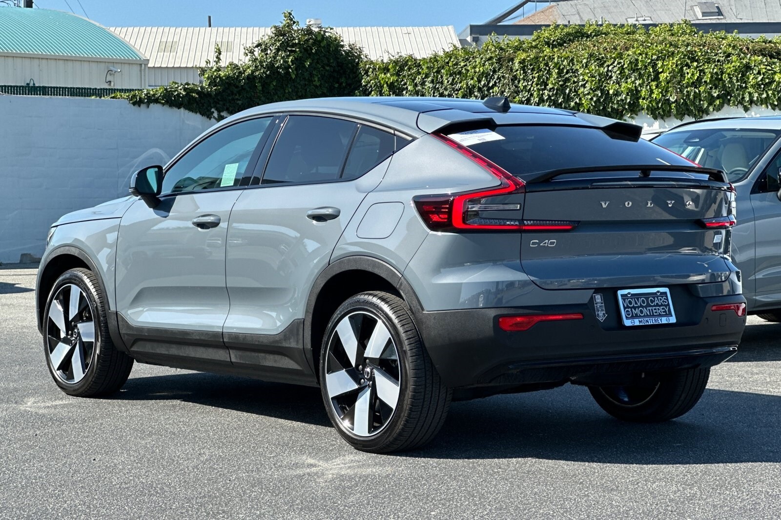 2023 Volvo C40 Recharge Ultimate photo 3