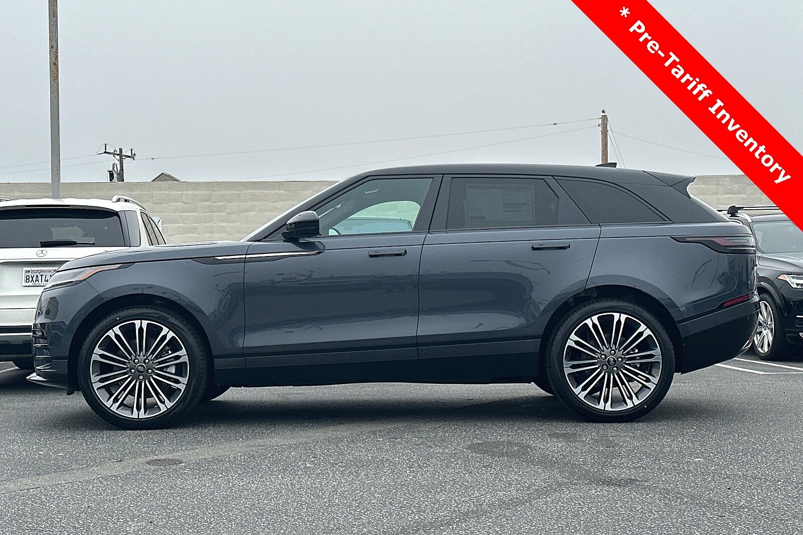 2024 Land Rover Range Rover Velar photo 2