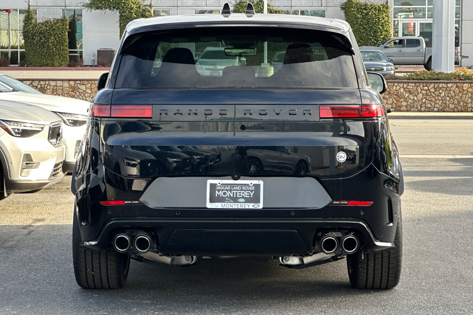 2025 Land Rover Range Rover Sport photo 4